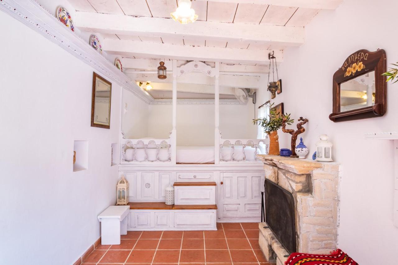 Olive Grove Cottage Menetaí 외부 사진