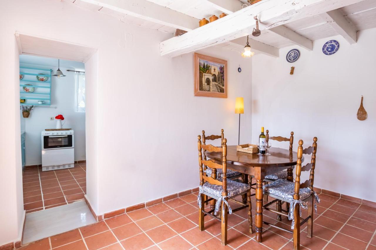 Olive Grove Cottage Menetaí 외부 사진
