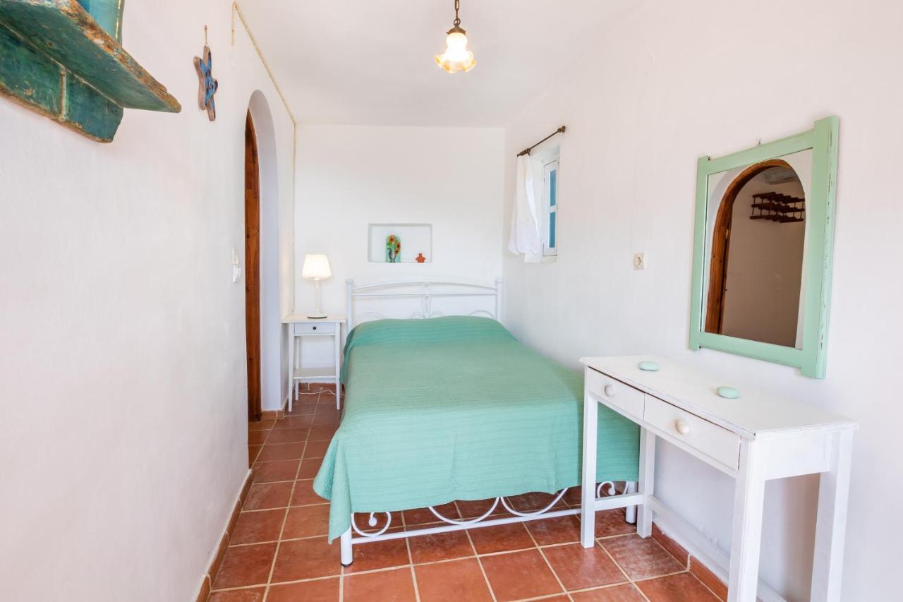 Olive Grove Cottage Menetaí 외부 사진