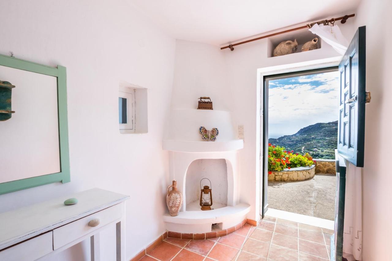 Olive Grove Cottage Menetaí 외부 사진