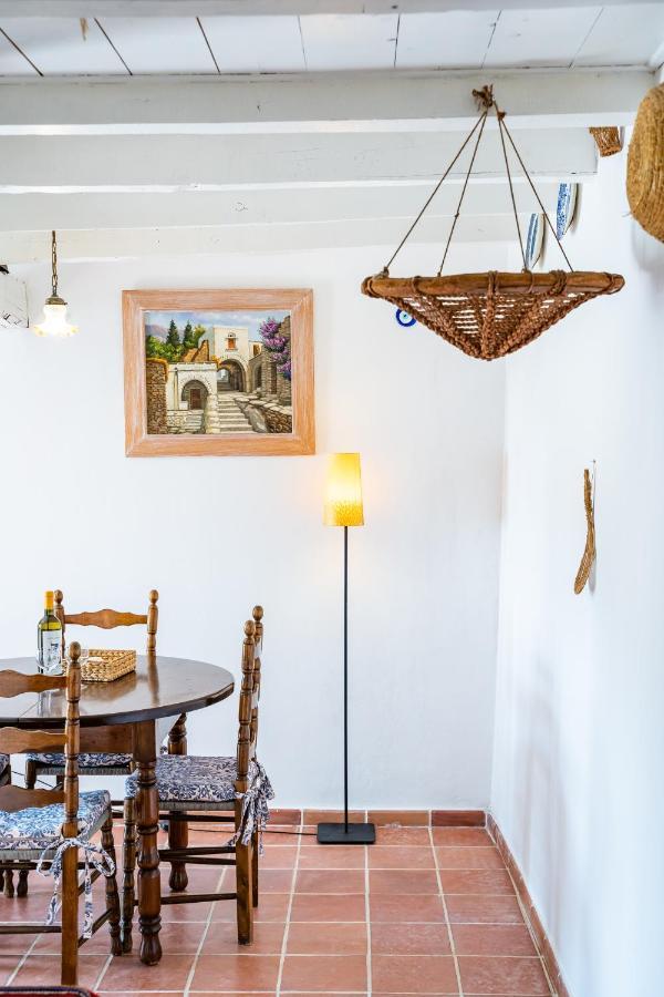 Olive Grove Cottage Menetaí 외부 사진